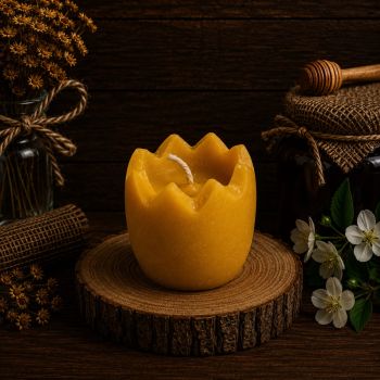 The Easter Egg Beeswax Candle is a festive and charming candle made from 100% pure and natural beeswax. It is designed to resemble an Easter egg and provides a warm and inviting glow while emitting a subtle, natural honey scent. The perfect addition to your Easter decorations and celebrations.Dimensions 35mm &times; 40mmWeight 31g