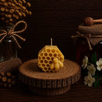 Pure beeswax candles are wonderfully rustic and natural. Because beeswax is a renewable resource, our candles are genuinely sustainable and eco-friendly. Our colonies of Native Irish Honeybees create the wax for many of our candles.
Size 55mm&times;35mm
Weight 58g