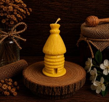 The Thatched Skep Beeswax Candle is a charming and elegant candle made from 100% pure and natural beeswax produced by Donagh bees. Its thatched design adds a touch of rustic charm to any setting, while the natural honey scent provides a warm and inviting atmosphere. The candle burns cleanly and evenly, providing a cozy and ambient light. One of the benefits of using beeswax candles is that they have a longer burn time compared to other types of candles, making them more economical and efficient.
&nbsp;
