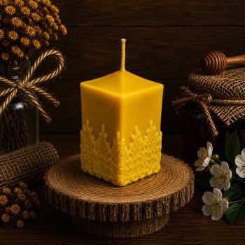 This Cube with Lace Candle is made from 100% pure beeswax, a natural and renewable source of wax. The beeswax is carefully crafted into a cube shape and decorated with a delicate lace pattern. The candle emits a warm, natural honey scent and burns cleanly, releasing negative ions that purify the air. By choosing a beeswax candle, you are not only enjoying its beauty and natural fragrance, but also supporting environmentally-friendly practices.
Width: 80mm

Height: 90mm
Weight: 231g
Burn time: 32 hour
