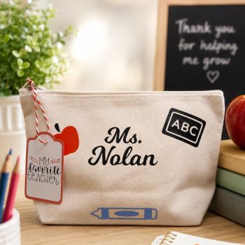 Personalised Teacher Bag / Pencil Case only. A&nbsp; fun personalised Teacher gift and a one of a kind Teacher gift. The perfect keepsake to show how much you appreciate that special teacher. Sometimes, you just want to send &ldquo;just a little something&rdquo; to show someone that you care and that you&rsquo;re thinking of them. No contents included. ❤ FREE PERSONALISATIO ❤ A UNIQUE GIFT ❤ HANDMADE TO ORDER. Presented in a beautiful canvas bag that will double up as a teacher pencil case, your handmade gift also comes with a gift tag.