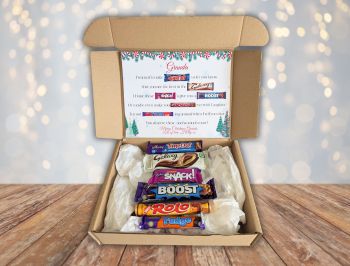 Introducing our Grandad Christmas Chocolate Poem Gift Box! Packed with six delicious full-sized chocolate bars, it&rsquo;s the perfect way to spread holiday cheer.