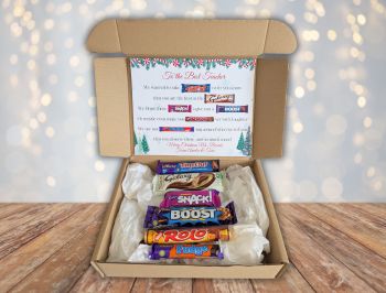 Introducing our Teacher Christmas Chocolate Poem Gift Box! Packed with six delicious full-sized chocolate bars, it&rsquo;s the perfect way to spread holiday cheer.