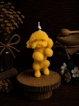 Meet our Standing Teddy Dog Beeswax Candle &ndash; a heartwarming blend of cuteness and craftsmanship. Standing at 115mm in length, 45mm in width, and weighing 118g, this adorable candle brings joy to any space.
Crafted from premium beeswax, this candle not only boasts a clean and natural burn but also radiates a subtle honey fragrance. With an impressive 20-hour burn time, it's not just a decorative piece but a source of enduring warmth and ambiance.
Whether as a delightful addition to your decor or a thoughtful gift, the Standing Teddy Dog Beeswax Candle is sure to brighten spirits. Illuminate your surroundings with the comforting glow and lovable charm of this endearing candle.