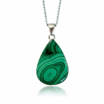 Malachite clears and activates the charkas and attunes to spiritual guidance. It opens the heart to unconditional love. Encourages risk-taking and change, breaks unwanted ties and outworn patterns, and teaches how to take responsibility for one&rsquo;s actions, thoughts and feelings.