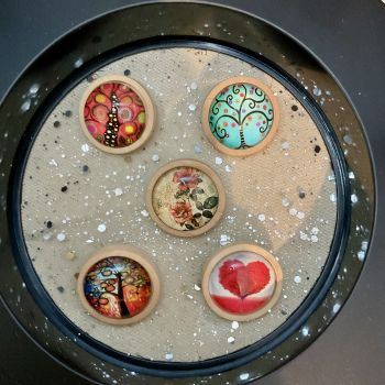 Colourful gift brooches. 25 cm aprox.