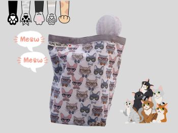 This sanitary pads holder bag has cute different cats wearing glasses print. This medium sized period pads holder is ideal for first periods for your teenage girl, or the cat lover in your life. It is fully lined with matching soft grey cotton fabric. It has a 3 press studs to close.&nbsp;
This bag will fit standard period pads or tampons packets. The bag measures 24cm long X 18cm wide with a handmade tag added. It is a descreet way of holding pads, if needed or can&nbsp; be used for everyday uses.&nbsp;&nbsp;
