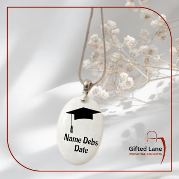 Personalised Graduation/Debs Real Shell Charm Chain is a personalised gift accessory and a keepsake of a special day. They are available in Oval, Heart, Diamond or Rectangle shaped. They can be personalised with a picture and with a date or name on them. Another special personalised gift from Gifted Lane