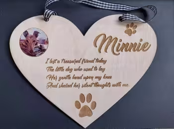 Beautiful birch wood heart or Easel name sign with paw print and verse and your chosen photo.